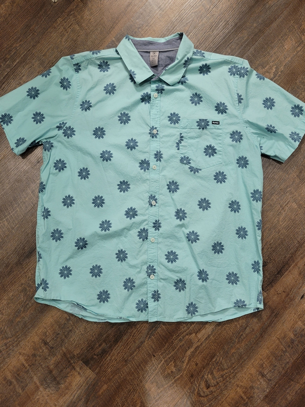 Hurley Mint Short-Sleeve Button-Down Shirt with Floral Print
